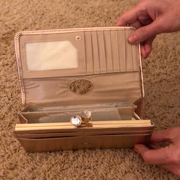 Rose Gold Wallet - Picture 3 of 4